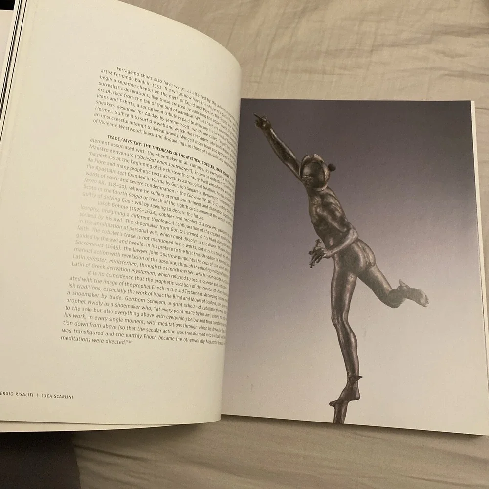 THE AMAZING SHOEMAKER:FAIRY TALES&LEGENDS ABOUT SHOES Stefania Ricci S.Ferragamo
